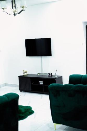 whatsapp_image_2025-12-02_at_11